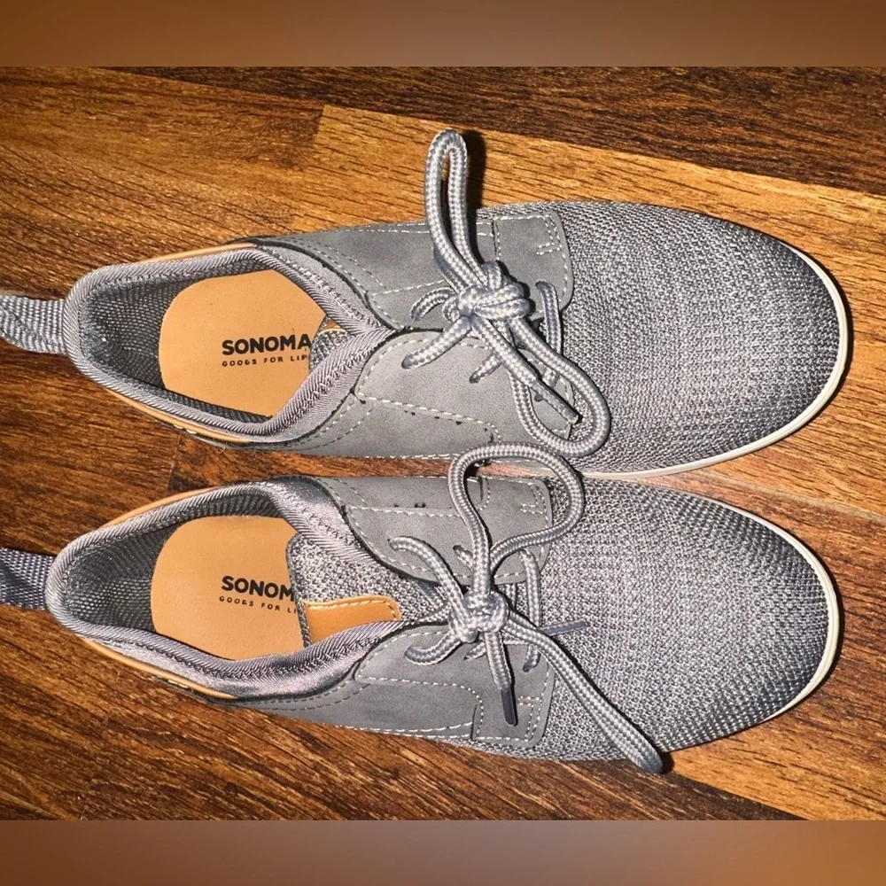 Sonoma Charcoal Lace-Up Sneakers size1 MED      (#55)